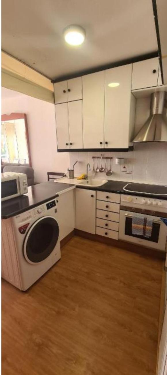 Benidorm Apartment ภายนอก รูปภาพ